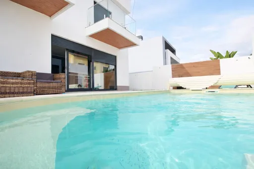 Moradia T5 de Luxo com Piscina