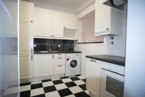 T2 em zona tranquila de Porto Salvo, perto de escolas e centros empresariais