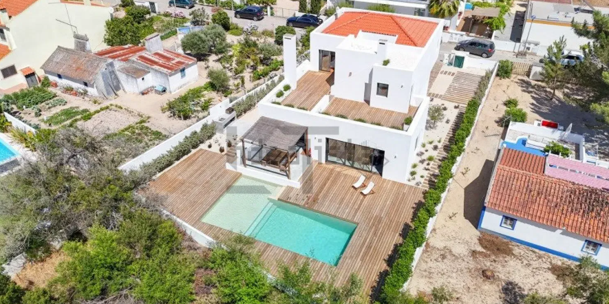 Descubra a Moradia dos Seus Sonhos: O Luxo da Comporta Espera por Si!