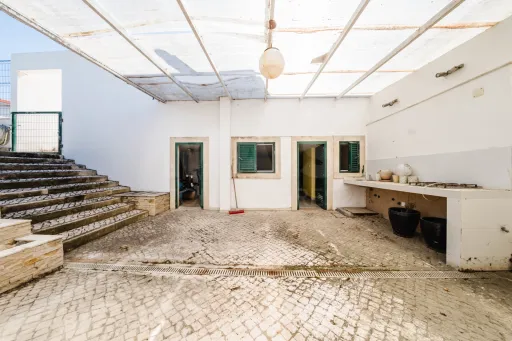 Moradia T5 em Lourinhã com Vista Mar, Piscina Aquecida e Jardim