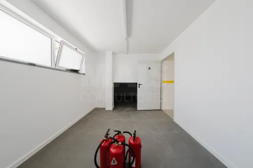 Apartamento T2 na Nazaré c/ 2 lugares de garagem