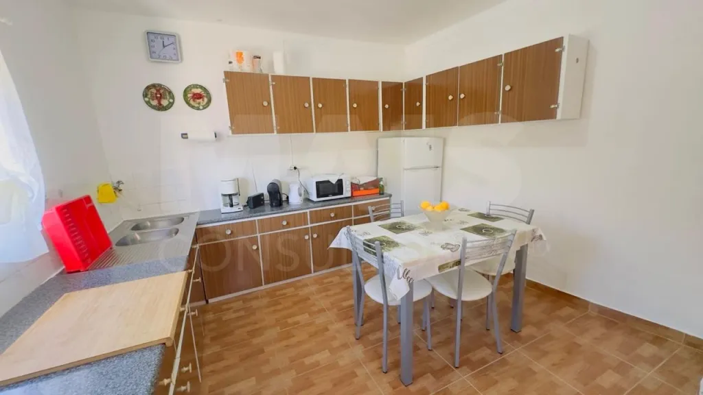 Moradia T5+1 Remodelada com Garagem, Anexo e Vista Panorâmica sobre o Campo -  Merendeiro - Lourinhã