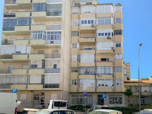 Apartamento T3 Remodelado