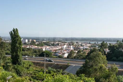Apartamento T3 com Vista sobre o Rio Tejo