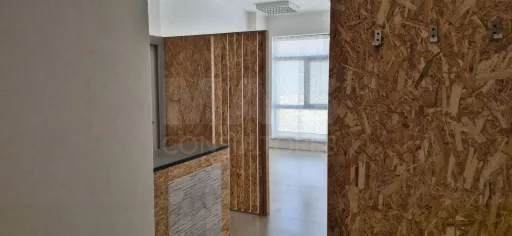 Loja/Escritório no centro da Benedita – com AC e potencial para T1