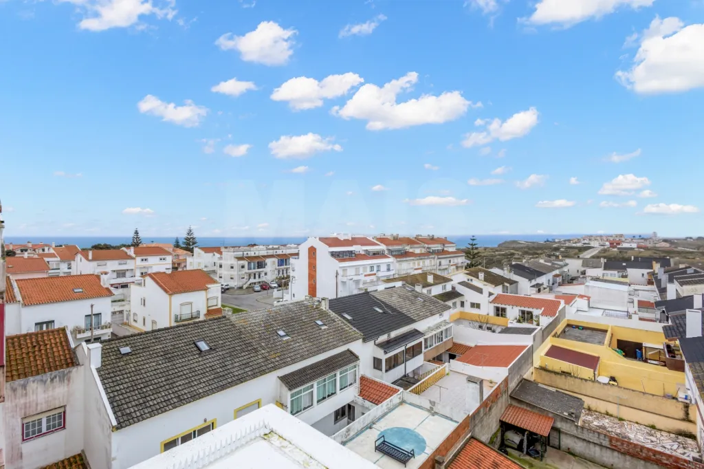 Apartamento T3 Duplex com Garagem em Peniche