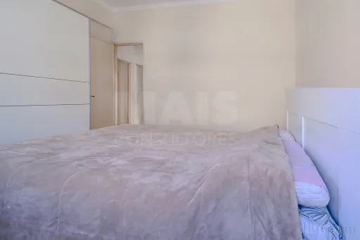 Apartamento T2 na Póvoa de Santo Adrião, Odivelas.