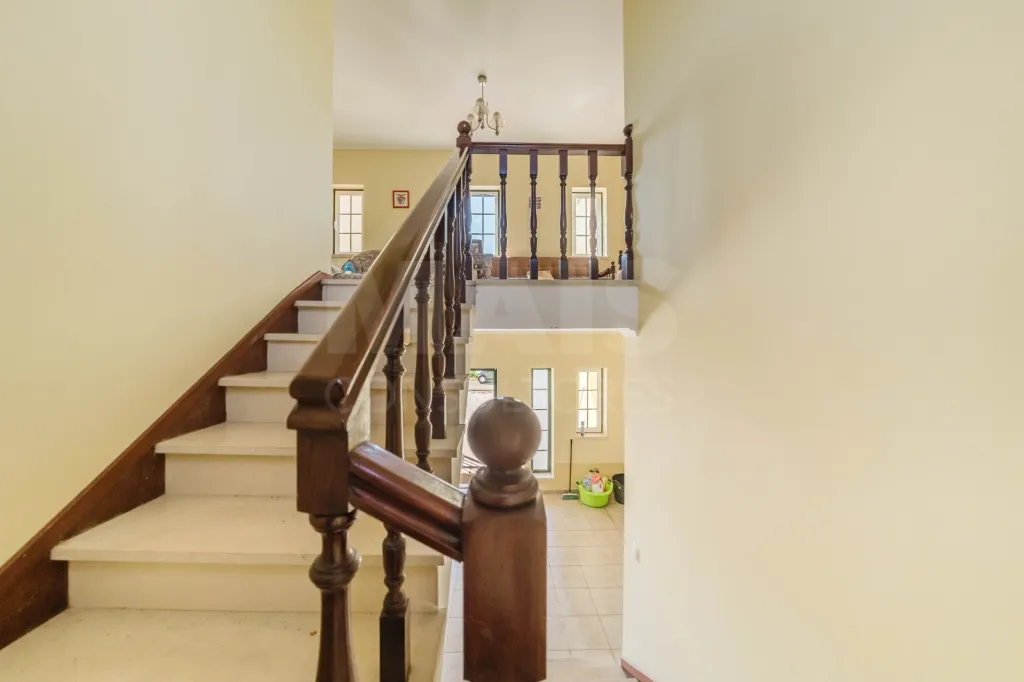 Moradia T3 inserida num terreno com 2516m2