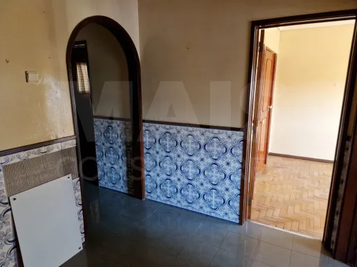 Apartamento de 3 assoalhadas junto ao Metro da Pontinha