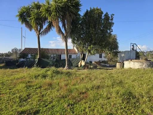 Moradia T2 Odemira Com Terreno 2500m2