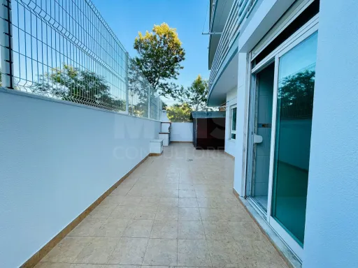 T2 Vialonga with terrace and box - Flamenga