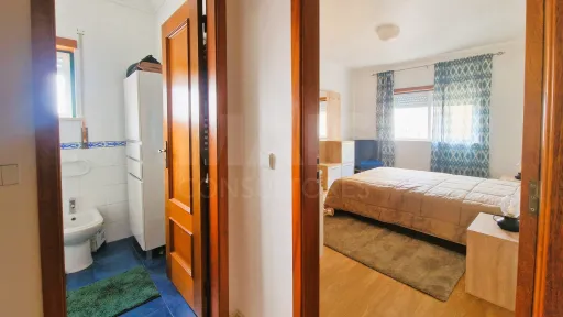 Apartamento T2, com elevador e estacionamento - Caldas da Rainha