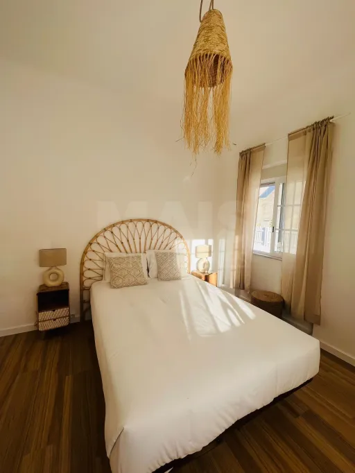 House 10 Bedrooms Almada Costa De Caparica