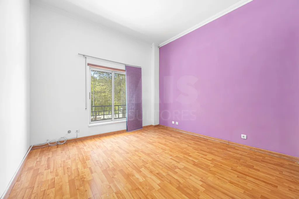 Atelier com 99 m² e logradouro | Quinta do Barnabé, Alenquer