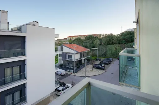 Apartamento T3 Mobiliado | Famões - Urb. Courela dos Fornos