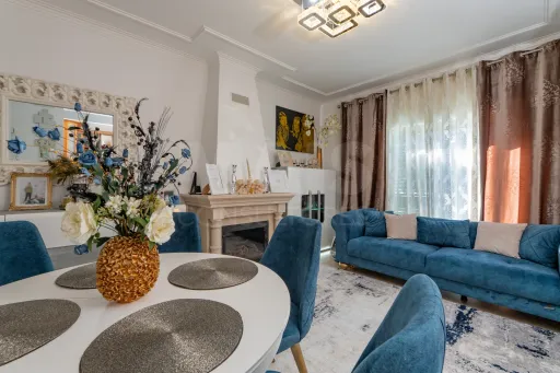 Moradia T5 Isolada em Samora Correia