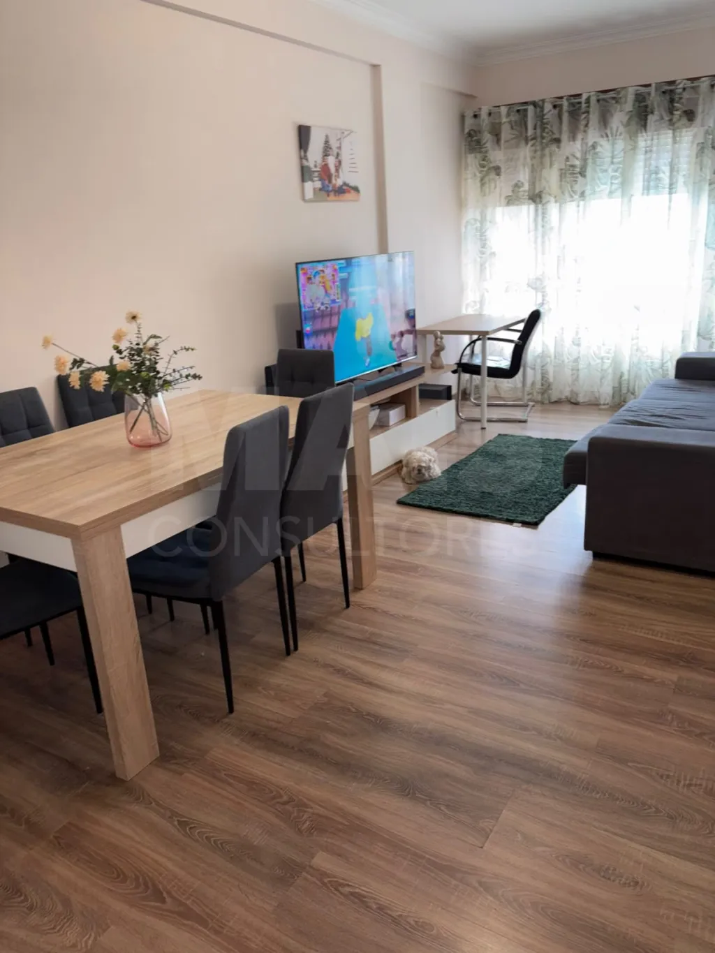 Apartamento T2 remodelado na Póvoa de Santa Iria