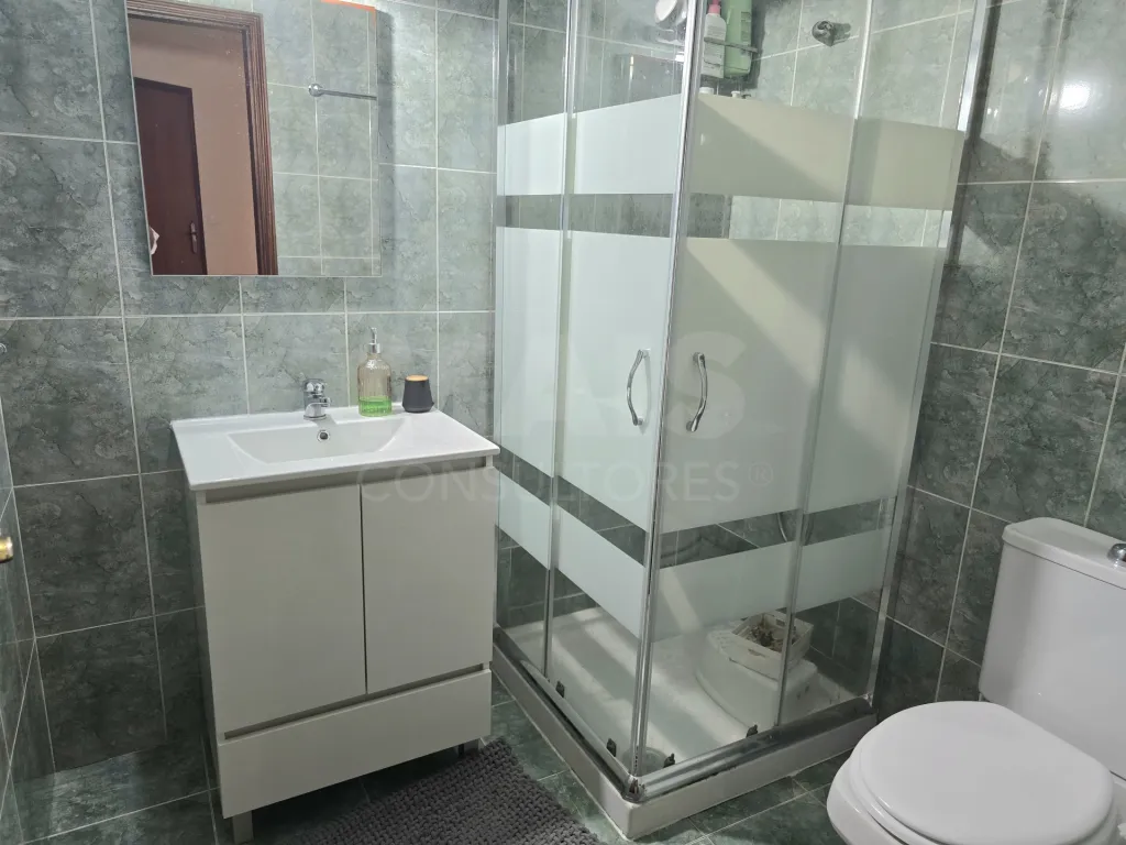 Moradia geminada T3 com garagem box e pátio de 60 M² | Alfeizerão