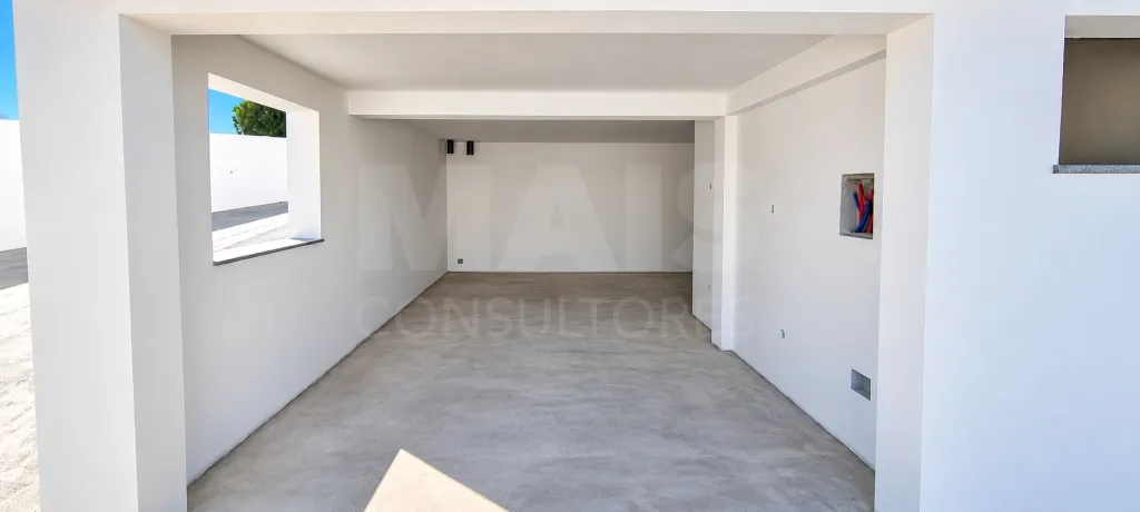Contemporary 2 Bedroom House - Comfort and Tranquillity in Famalicão