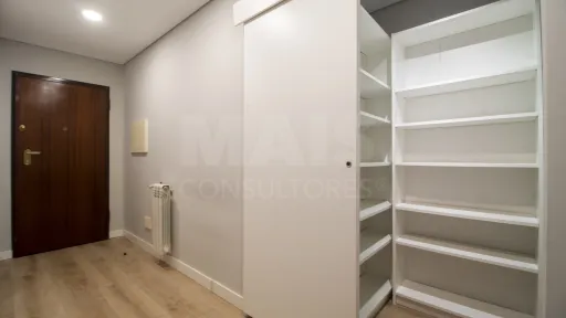 Apartamento T2+1 com garagem