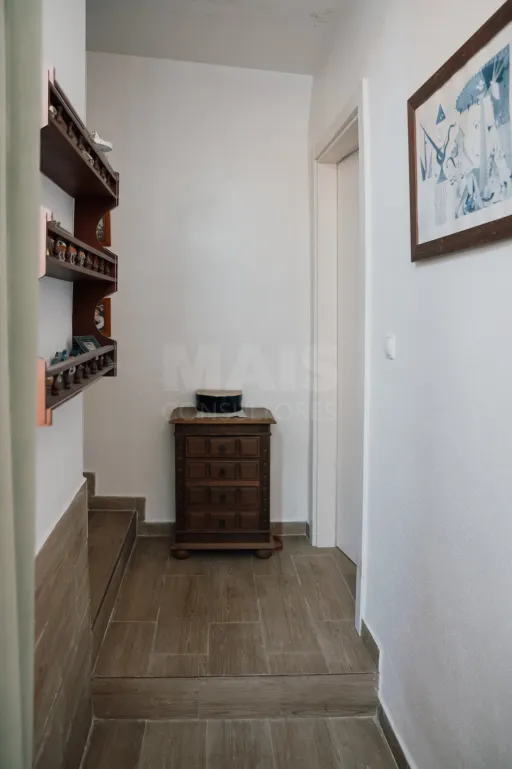 3-Bedroom House with Panoramic Terrace and Mountain Views