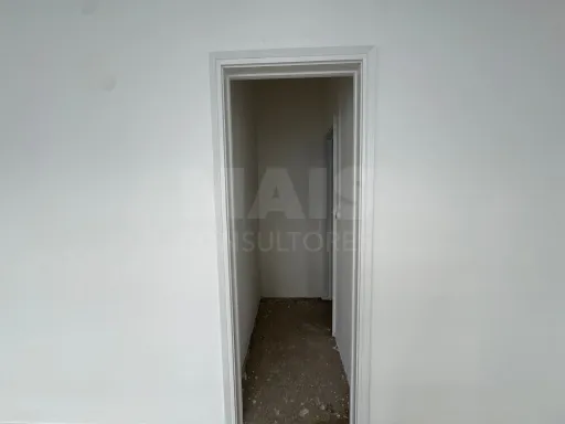 Commercial space near the beach in Peniche