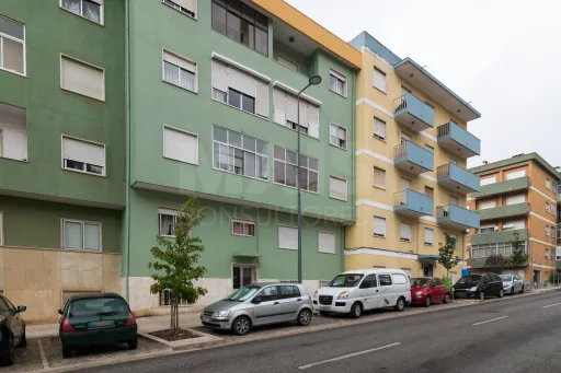 Apartamento T0 com Potencial Único em Zona Privilegiada