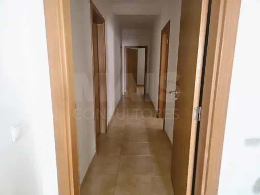 Excelente moradia T4 (4 suites) a 50 minutos de Lisboa