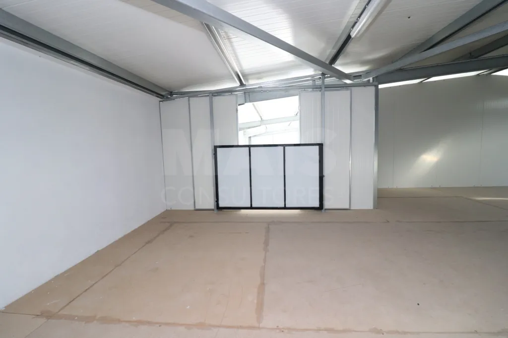 Pavilhão Industrial novo no Carregado com 624 m2 de Terreno e 312 m2 de Construção