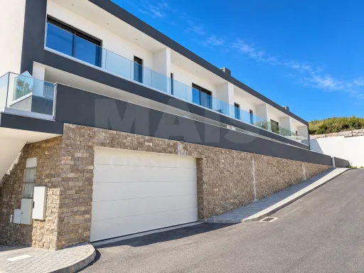 Villas Mar – Moradia V3  com piscina e vista mar  a 150 metros da Praia - Fração H