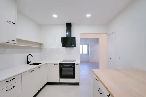 Apartamento T3 Renovado na Cova da Piedade