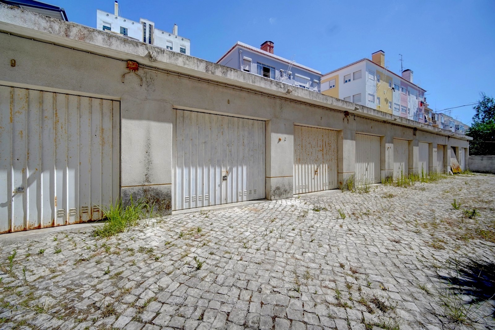 T4 em Queluz, TOTALMENTE Remodelado, com duas suítes