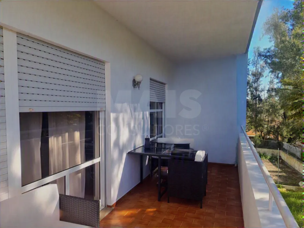 Apartamento T2 com piscina a poucos minutos a pé da praia dos 3 Irmãos