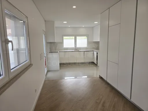 Moradia T3 São Domingos Rana