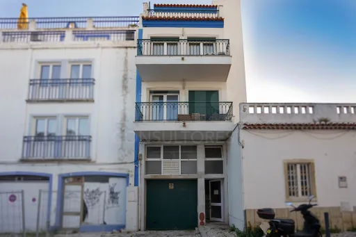 Predio com licença AL - Albufeira centro - Praia do Peneco