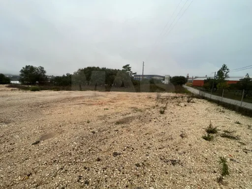 Terreno em Nossa Senhora Das Misericórdias Lombas - Vilar dos Prazeres - Zona Industrial