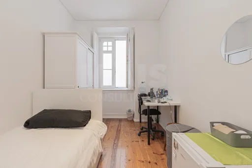 T6 com 130m2 Vista Rio à Rua da Junqueira - Belém