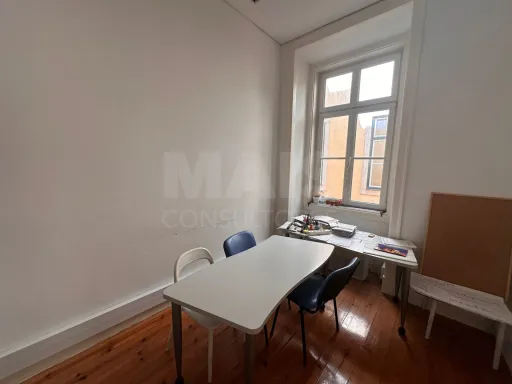 Office in Avenida 24 Julho