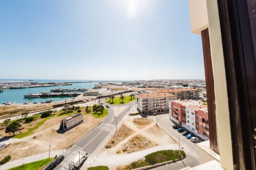 Vista Mar de Sonho | 160 m² 3-Bedroom Apartment with Garage in Peniche