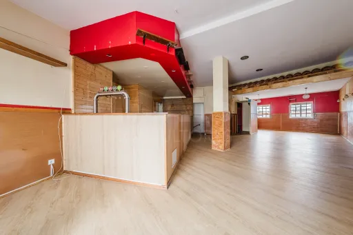 Café, Bar, Restaurant with 2 rooms and terrace, 50m from the beach!