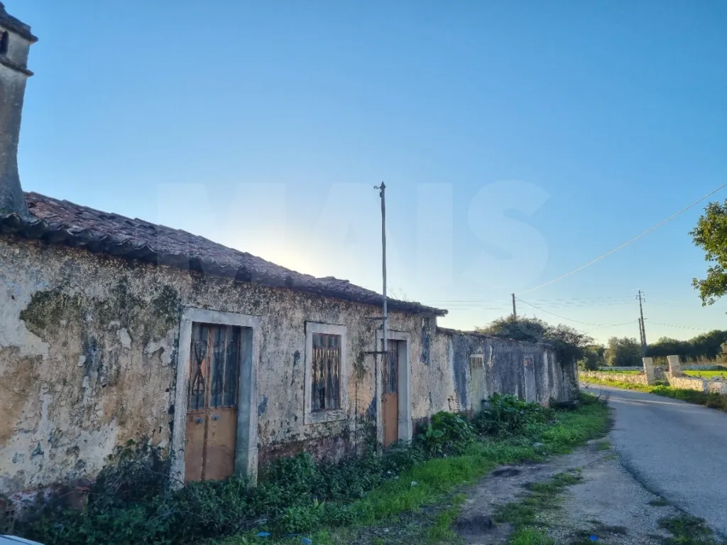 Moradia em ruinas, em Barreirinhas, ALCANEDE