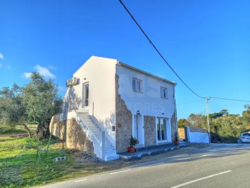 Moradia T2 + Anexo c/ T1, Logradouro e Piscina!