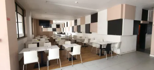 Restaurante em Funcionamento – Samora Correia