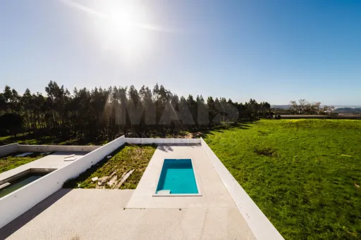 Moradia T3+1 | Piscina | Garagem | Caldas da Rainha