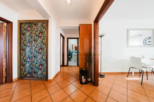 3-Bedroom Apartment with Central Heating, Garage, Balconies and Storage – Ferrel / Baleal