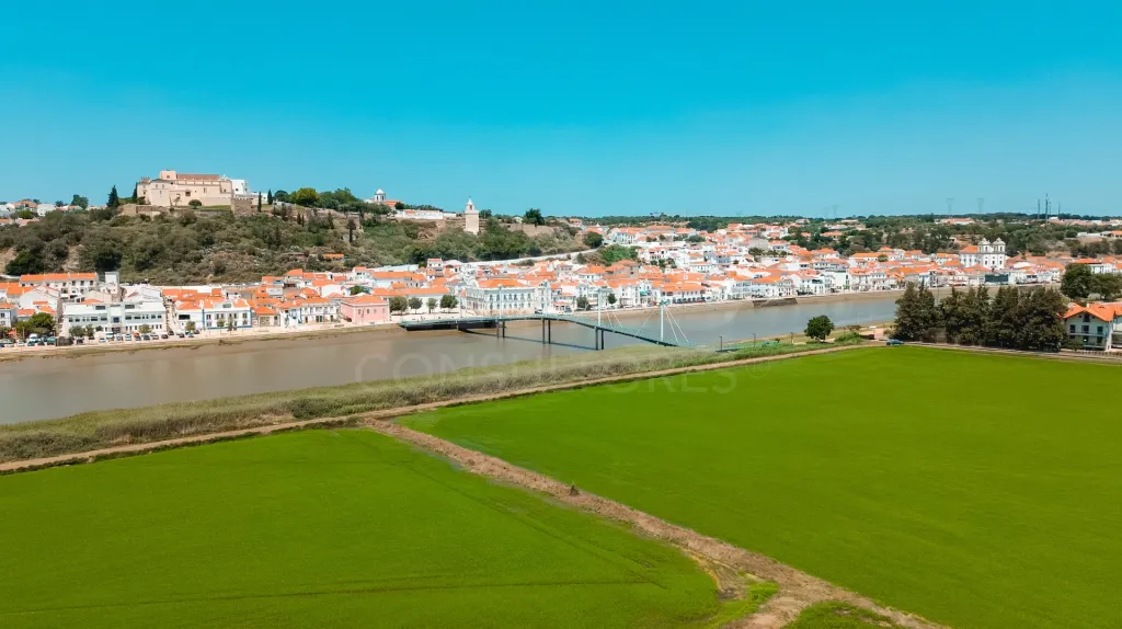 Apartamento T1 com 125 m², Frente ao Centro Náutico, em Alcácer do Sal