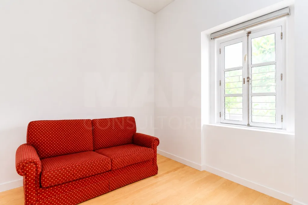 Apartamento T1 com 125 m², Frente ao Centro Náutico, em Alcácer do Sal