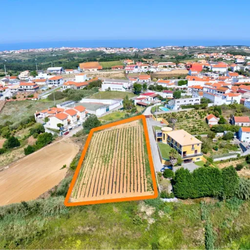 Terreno com Viabilidade de Construção