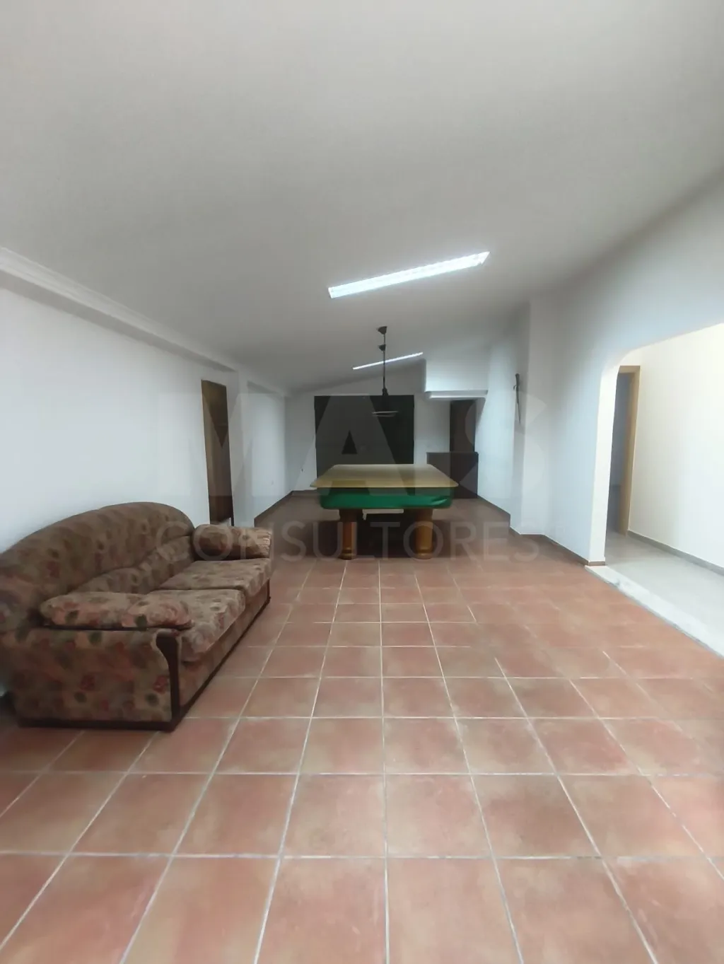 Propriedade com Piscina e Instalações Equestres – Um Refúgio Tranquilo com Potencial de Expansão