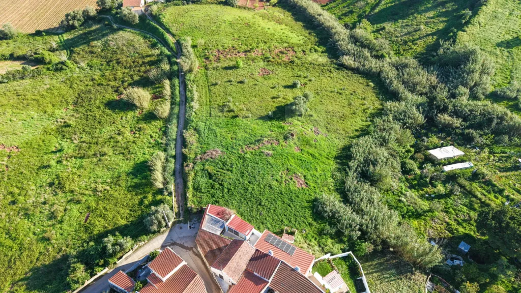 Terreno com malha urbana para Construção - Projeto aprovado - 10 minutos de Torres Vedras